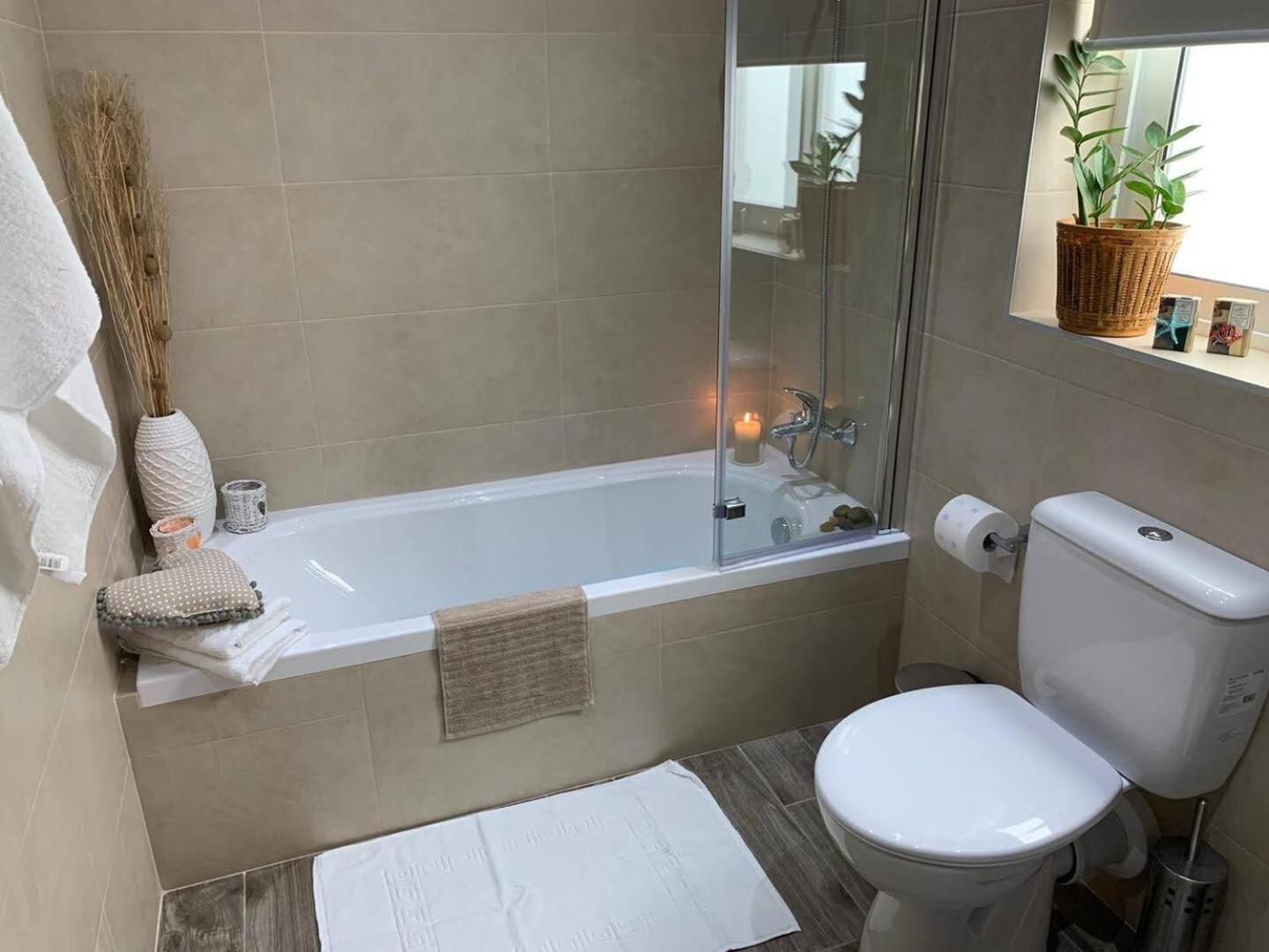 Fl 3 Ta'Lonza Luxury With Hot Tub By Homely Mellieha Bagian luar foto