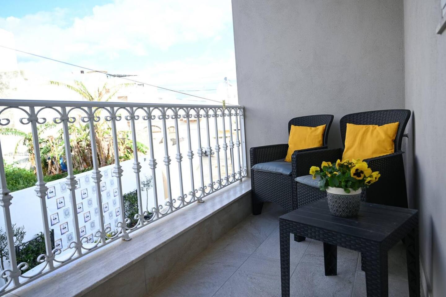 Fl 3 Ta'Lonza Luxury With Hot Tub By Homely Mellieha Bagian luar foto