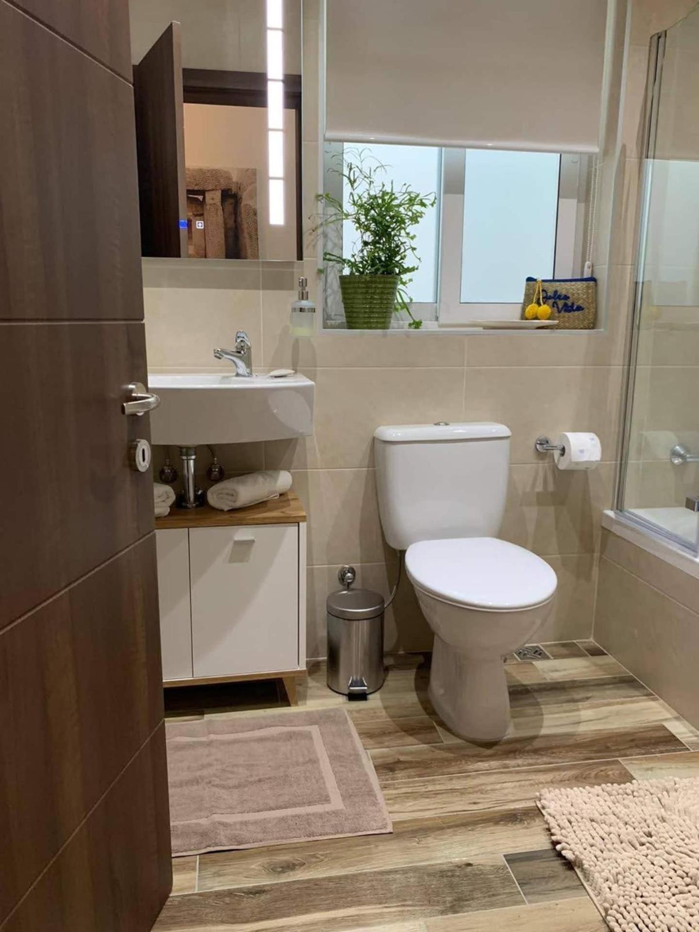 Fl 3 Ta'Lonza Luxury With Hot Tub By Homely Mellieha Bagian luar foto