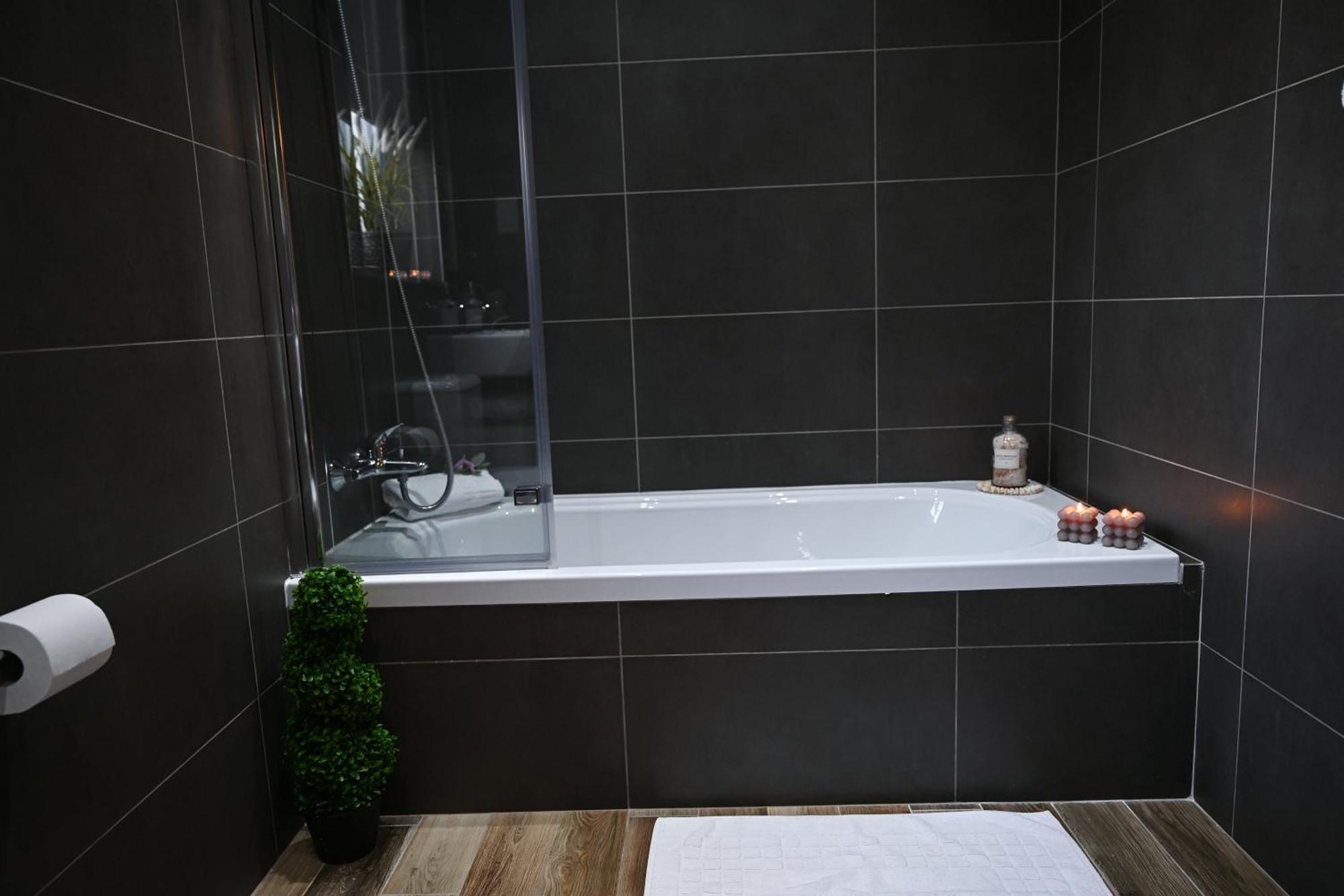 Fl 3 Ta'Lonza Luxury With Hot Tub By Homely Mellieha Bagian luar foto